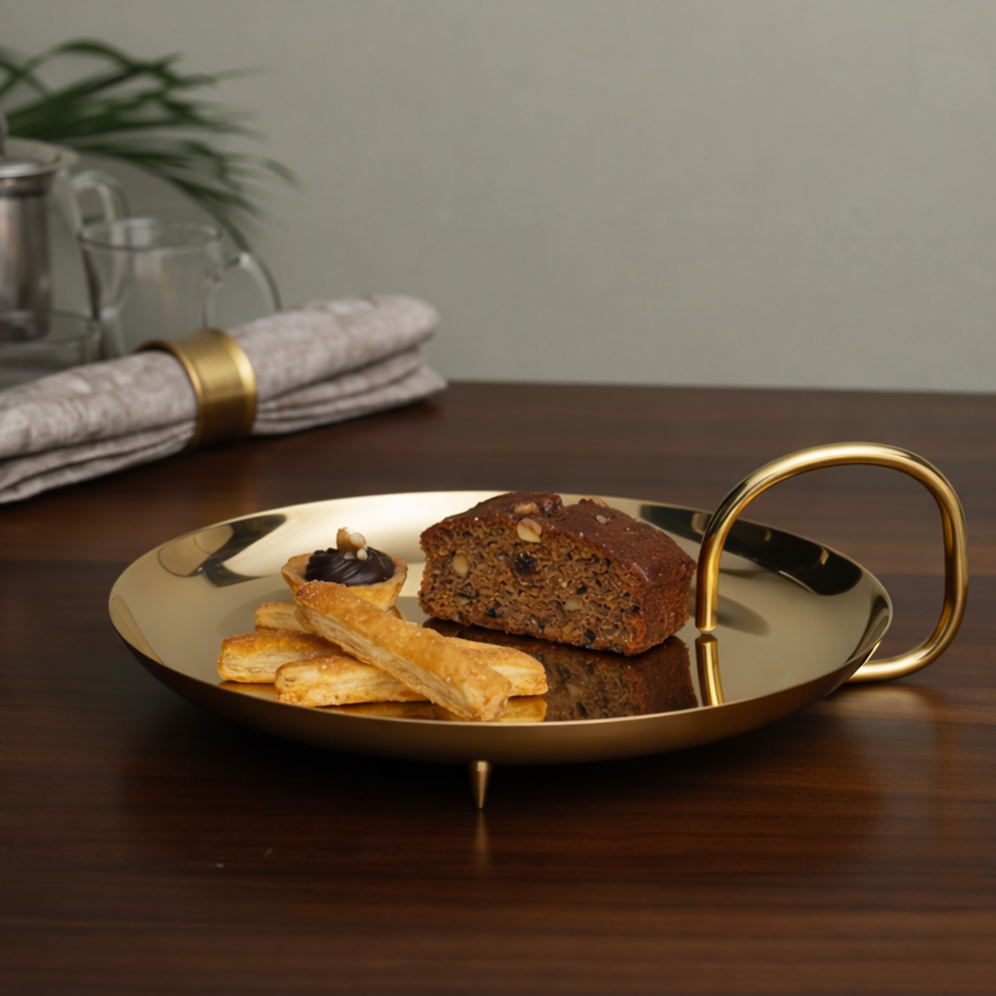 ARCUS TRAY
