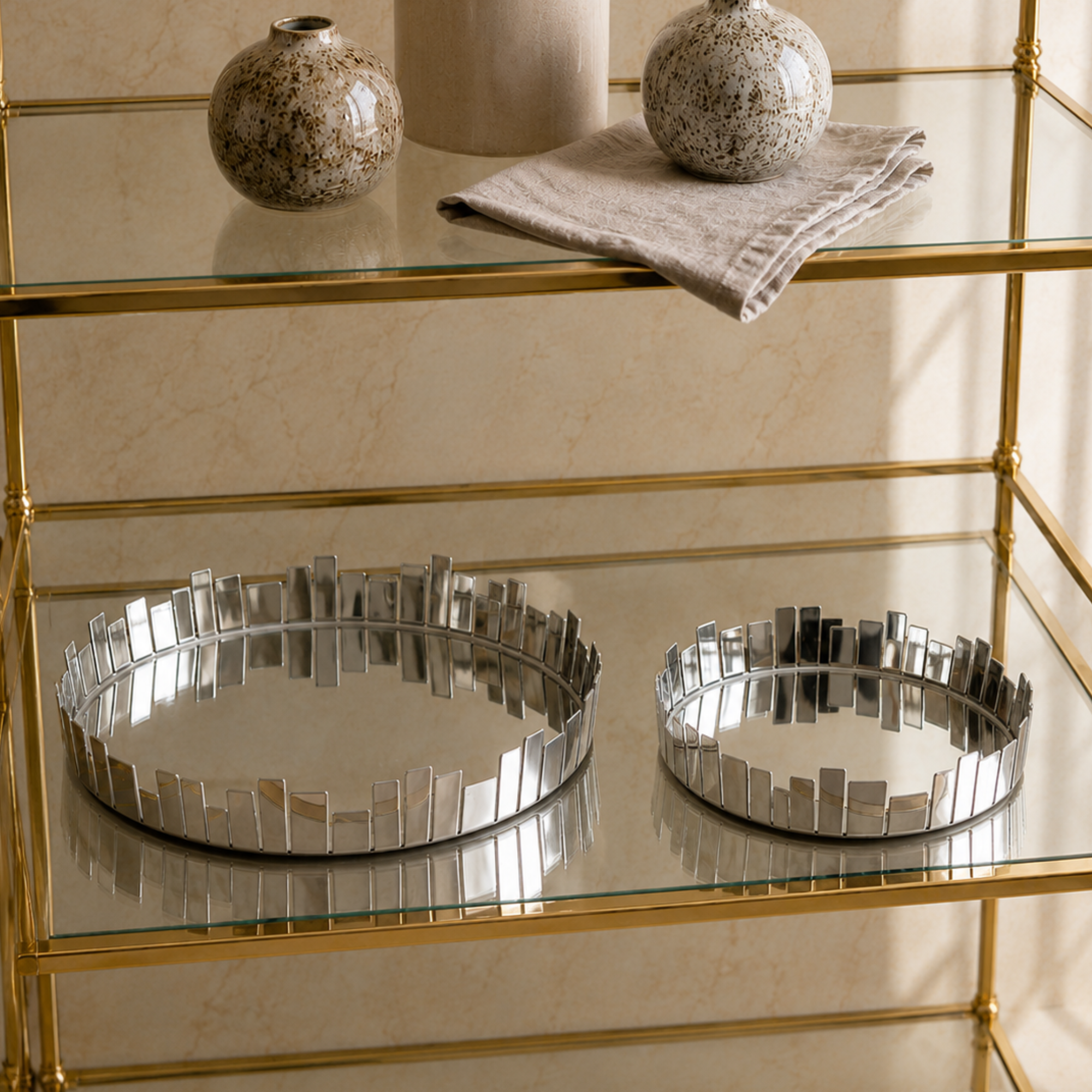 The Mirrano Tray